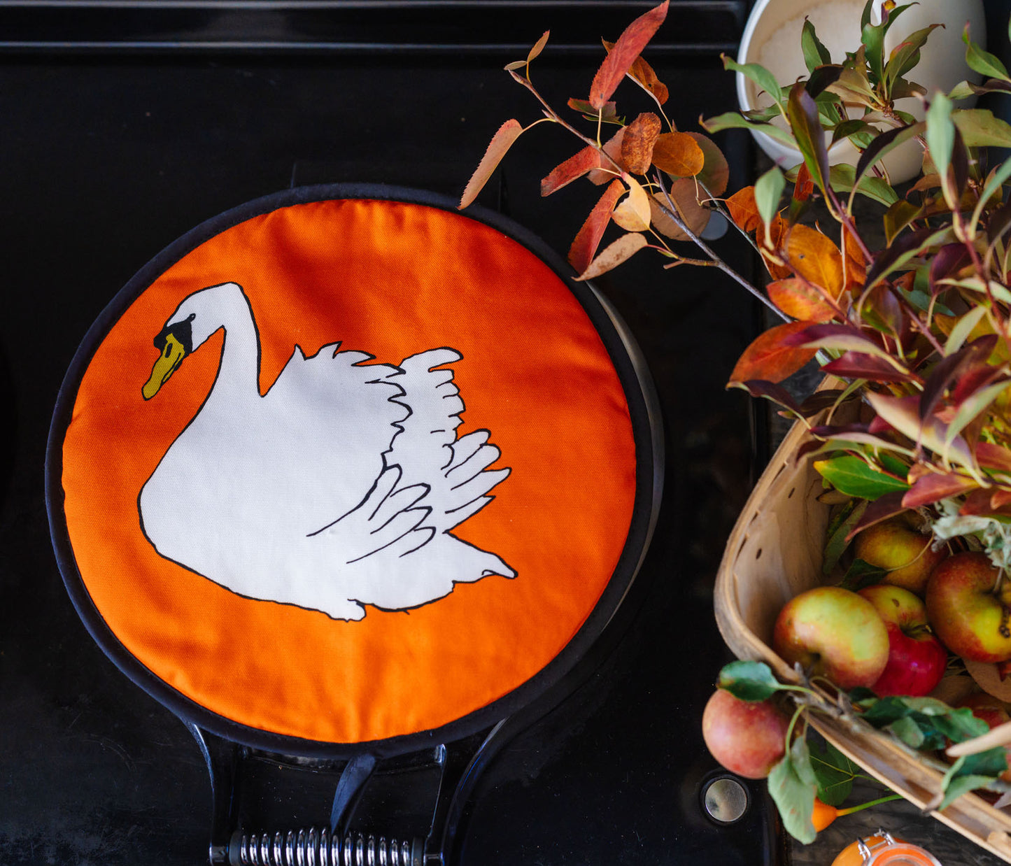 Swan orange Circular Aga / Chef pad