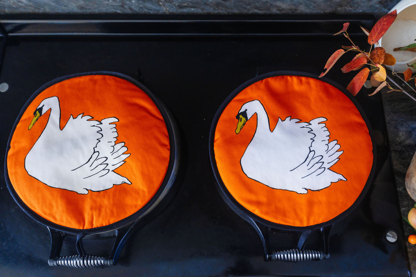Swan orange Circular Aga / Chef pad